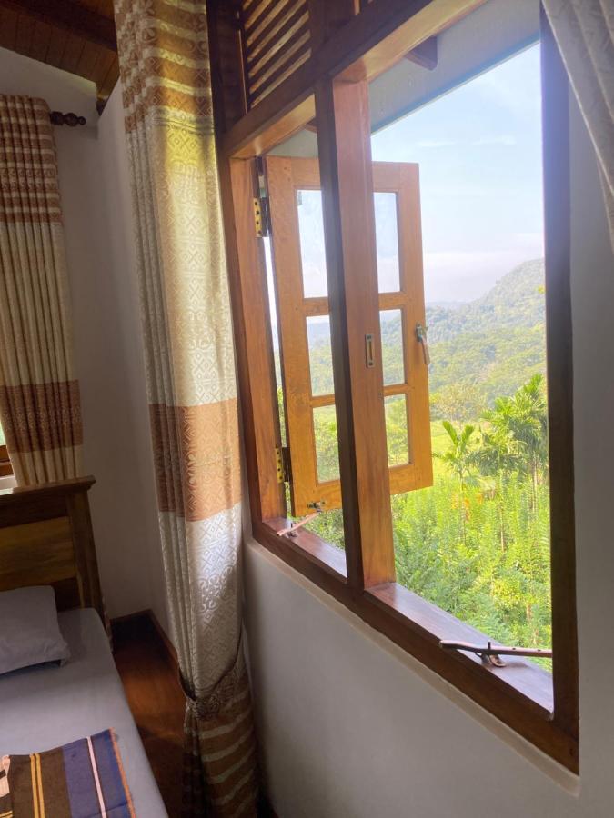 Happy Feet Diyaluma Bed & Breakfast Koslanda Exterior photo